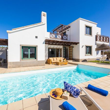 Villa Dacil Playa Blanca  Exterior photo