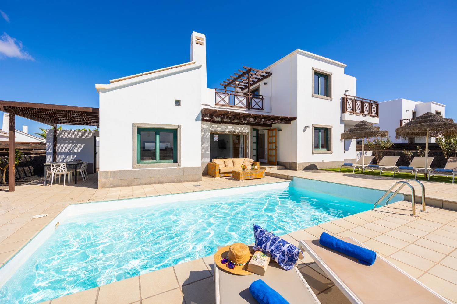 Villa Dacil Playa Blanca  Exterior photo